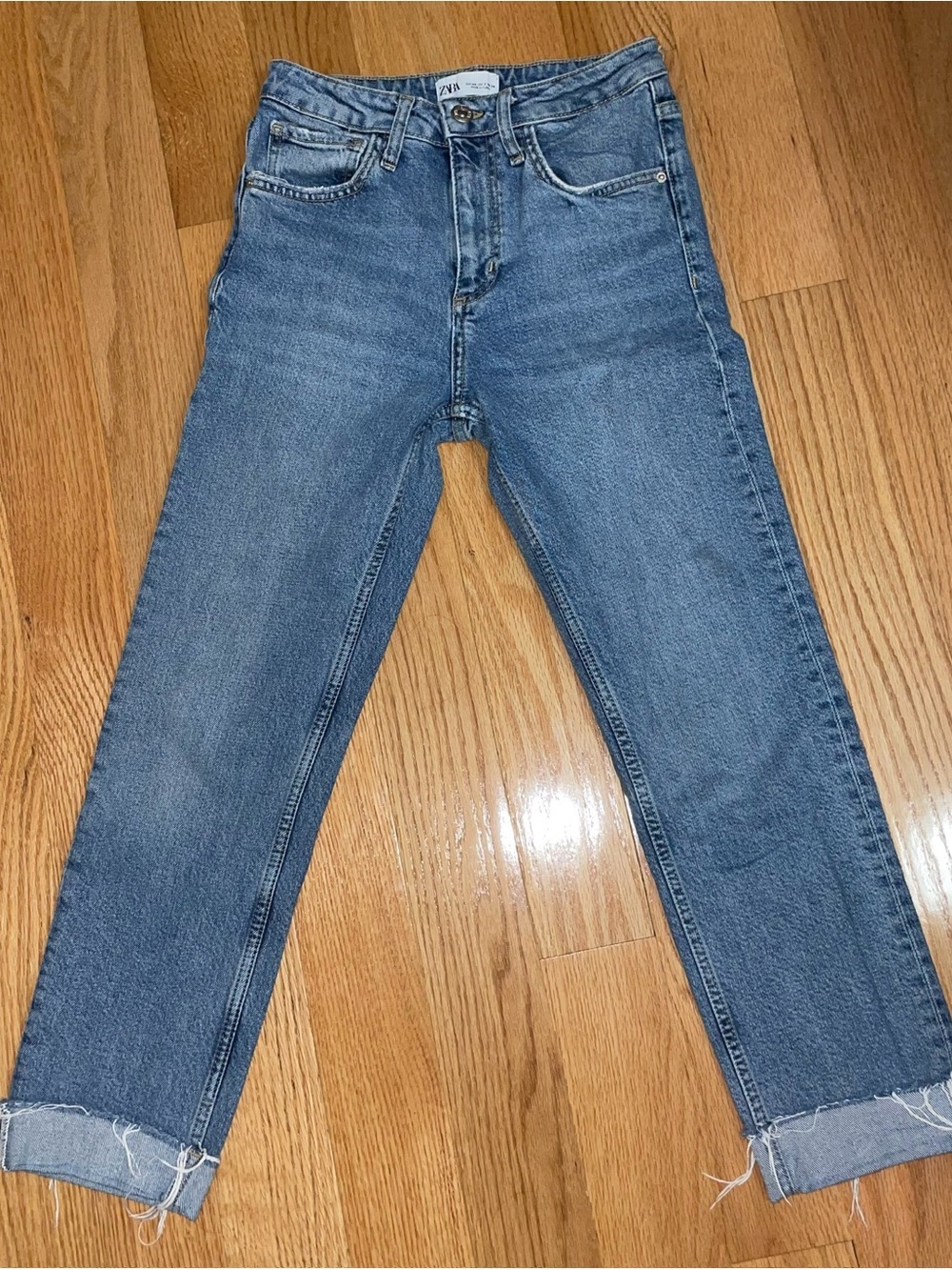 Zara Size 2 Cuffed Wide Leg Jeans